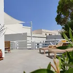 Casa *